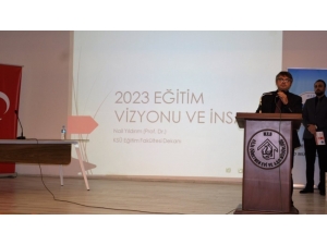2023 Vizyonu Ve İnsan Konulu Konferans Verdi