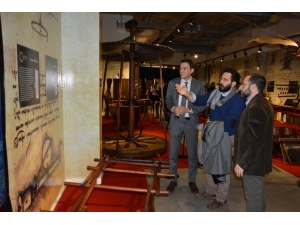 Leonardo Da Vinci İcatları Sergisi İzmir’de Açıldı