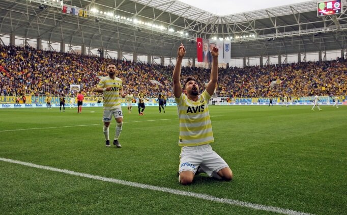 Hasan Ali Kaldırım Sadece 1 Gol Değil, 65 Bin Sms Attı!