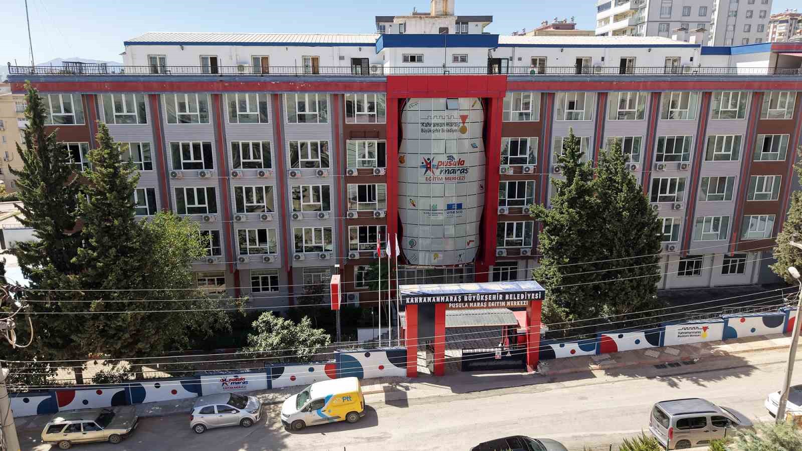 kahramanmaras-ta-genclerin-gelecegine-pusula-olacak-egitim-yuvasi