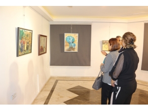 Marmaris’te ‘Geçmişin Gölgesi’ Resim Sergisi Açıldı