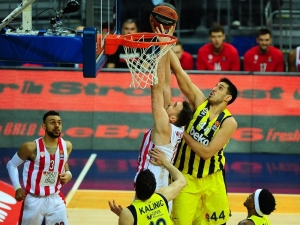 Ahmet Düverioğlu Üç Yıl Daha Fenerbahçe’de