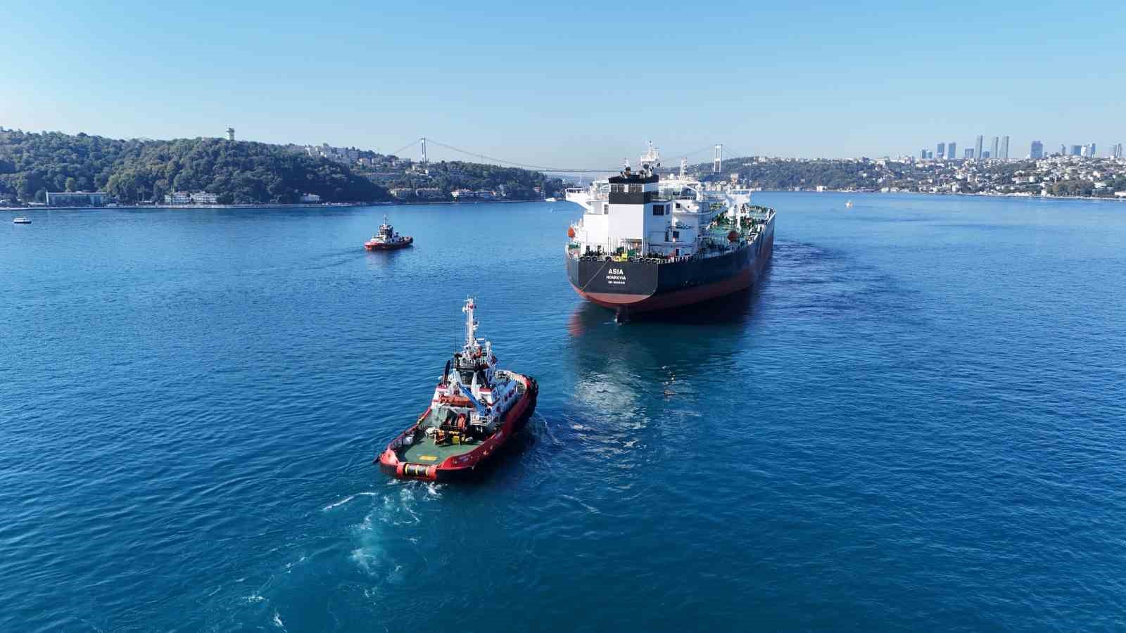 karadeniz-de-petrol-tankerine-saldirisi-duzenlendi