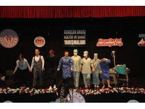 Akyazı Belediyesi Tiyatro Topluluğu Marmara 4’üncüsü Oldu