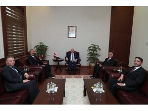 Vali Çakacak, Mihalıççık Belediye Başkanı Çorum’u Kabul Etti