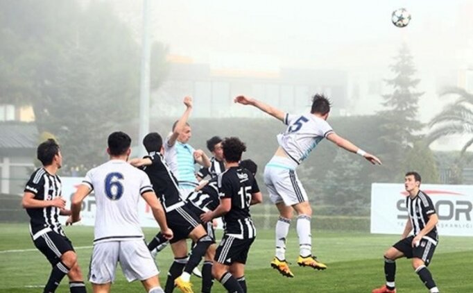 Pfdk'dan Fenerbahçeli Oyuncu Ve Hocaya 4 Maç Ceza