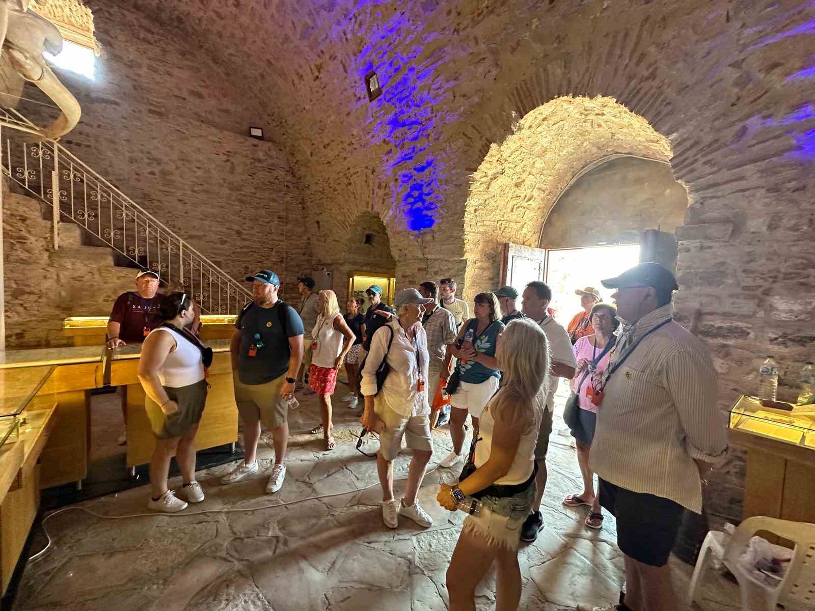 kusadasi-ndaki-deniz-ticaret-tarihi-sergi-alani-na-yaz-doneminde-yogun-ilgi