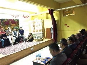 Köy Okulu Öğrencileri “Hayatlı Evin Hayaleti” Oyununu Sahneledi