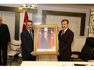 Başkan Alkayış’dan Belediye Başkanı Kılınç’a Tablo