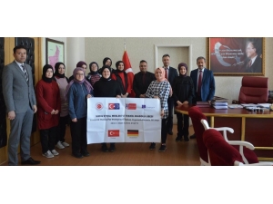 Simavlı Öğrenciler Almanya Yolcusu