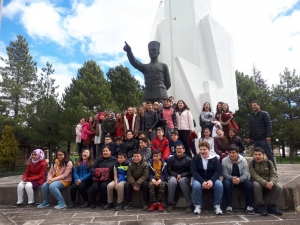 98 Okuldan Binlerce Öğrenci Dumlupınar Şehitliği’ni Ziyaret Edecek