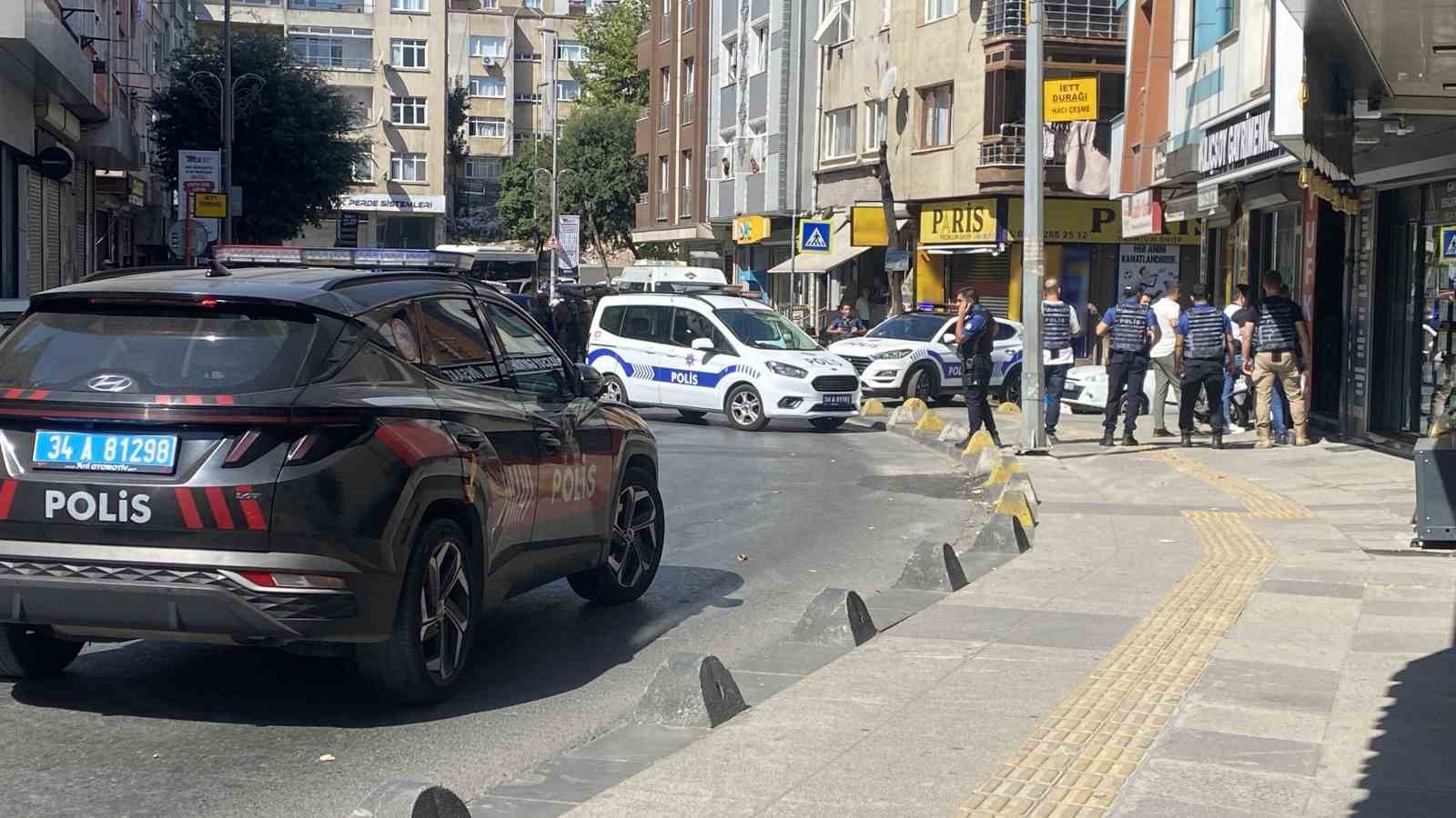 gaziosmanpasa-da-namus-meselesi-deyip-dehset-sacti-kadini-vurup-is-yerinde-intihar-girisiminde-bulundu