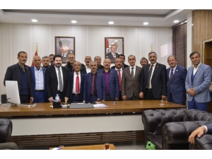 Mahalle Muhtarlarından Başkan Sayan’a Ziyaret