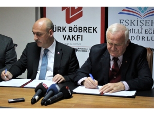 Aşırı Tuz Ve Şeker Tüketimi Sorunu Okullarda Çözülecek