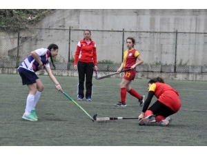 Sporculuk Ve Antrenörlük Kariyerine Hakemliği De Ekledi