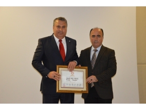 Başkan Çerçi Mazbatasını Aldı