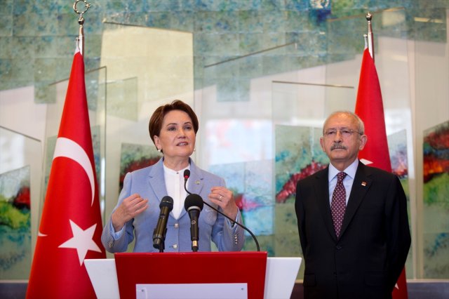 Meral Akşener, Erdoğan'a Çağrıda Bulundu: Şentop'u İstifa Ettir, Yıldırım'a Oy Vereceğiz