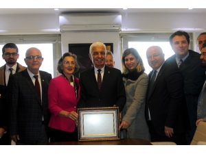 Başkan Osman Gürün Mazbatasını Aldı