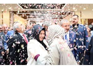 Sancaktepe Belediye Başkanı Şeyma Döğücü, İsmail Erdem’den Görevi Devraldı