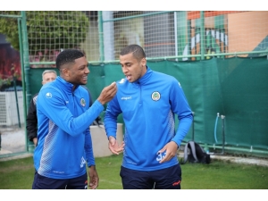 Papis Cisse: “Gol Krallığında Hedefim Veya Hırsım Söz Konusu Değil”