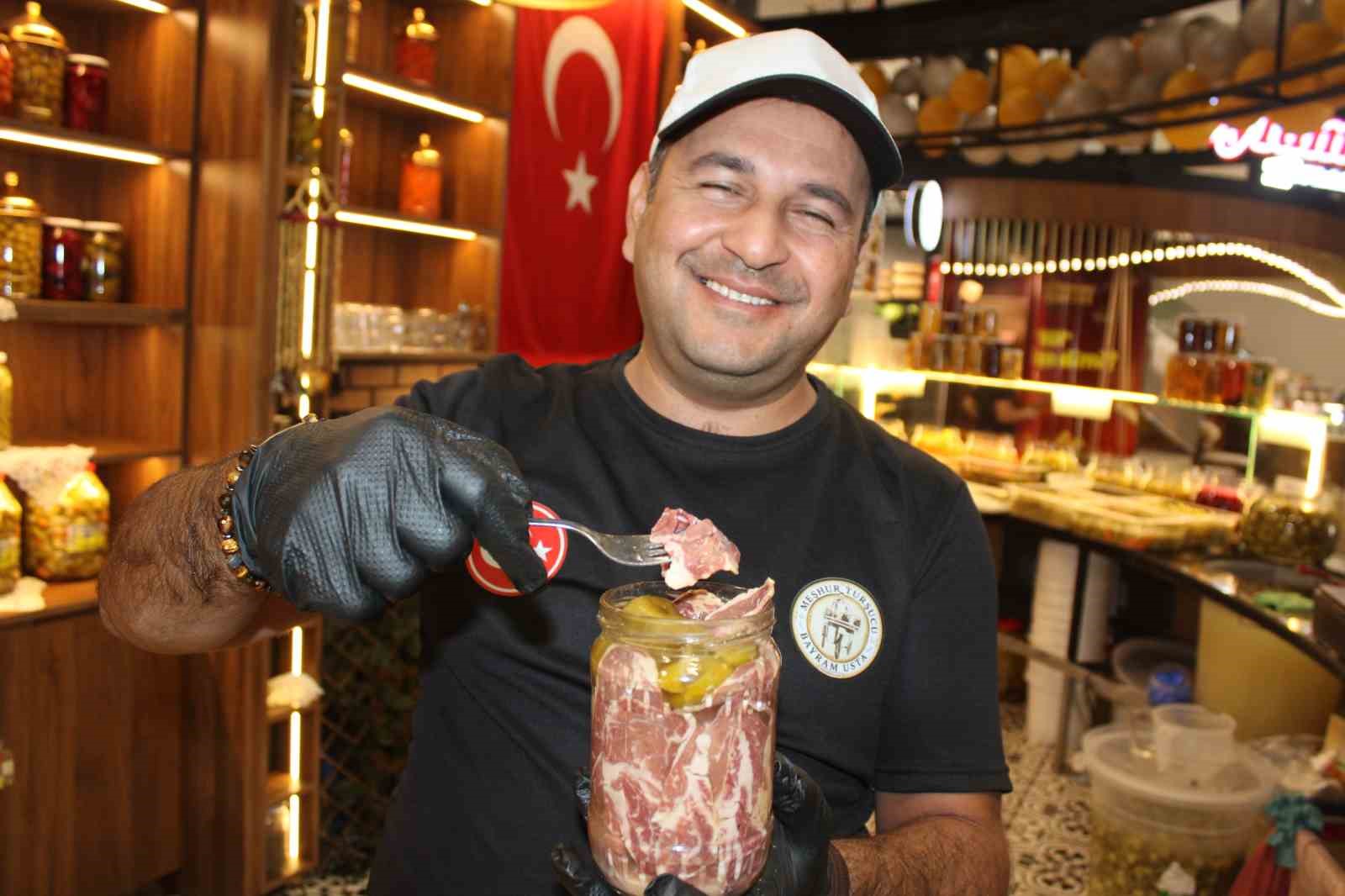 turkiye-de-ilk-pastirmanin-tursusu-yapildi