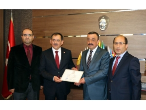 Mustafa Demir Mazbatasını Aldı