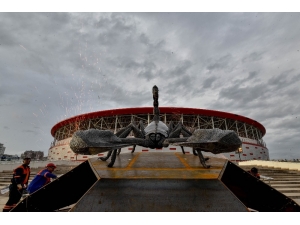 Dev Akrep Heykeli Evinde