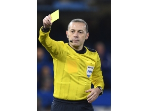 Beşiktaş - Medipol Başakşehir Maçında Cüneyt Çakır Düdük Çalacak.