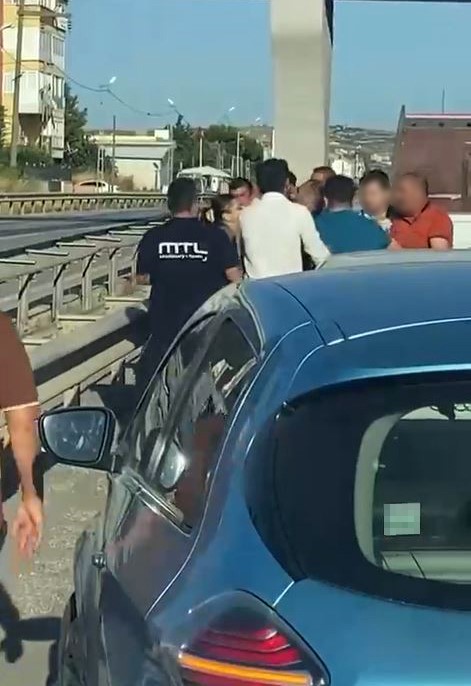 buyukcekmece-de-tekme-tokat-yol-kavgasi