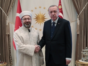 Cumhurbaşkanı Erdoğan, Diyanet İşleri Başkanı Erbaş’ı Kabul Etti