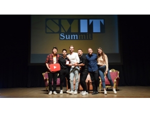 Smit Summit Sektörün Önemli İsimlerini Öğrencilerle Buluşturdu