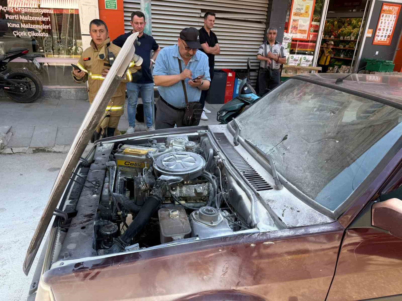 tofas-aracin-motor-kisminda-cikan-yangin-buyumeden-sonduruldu