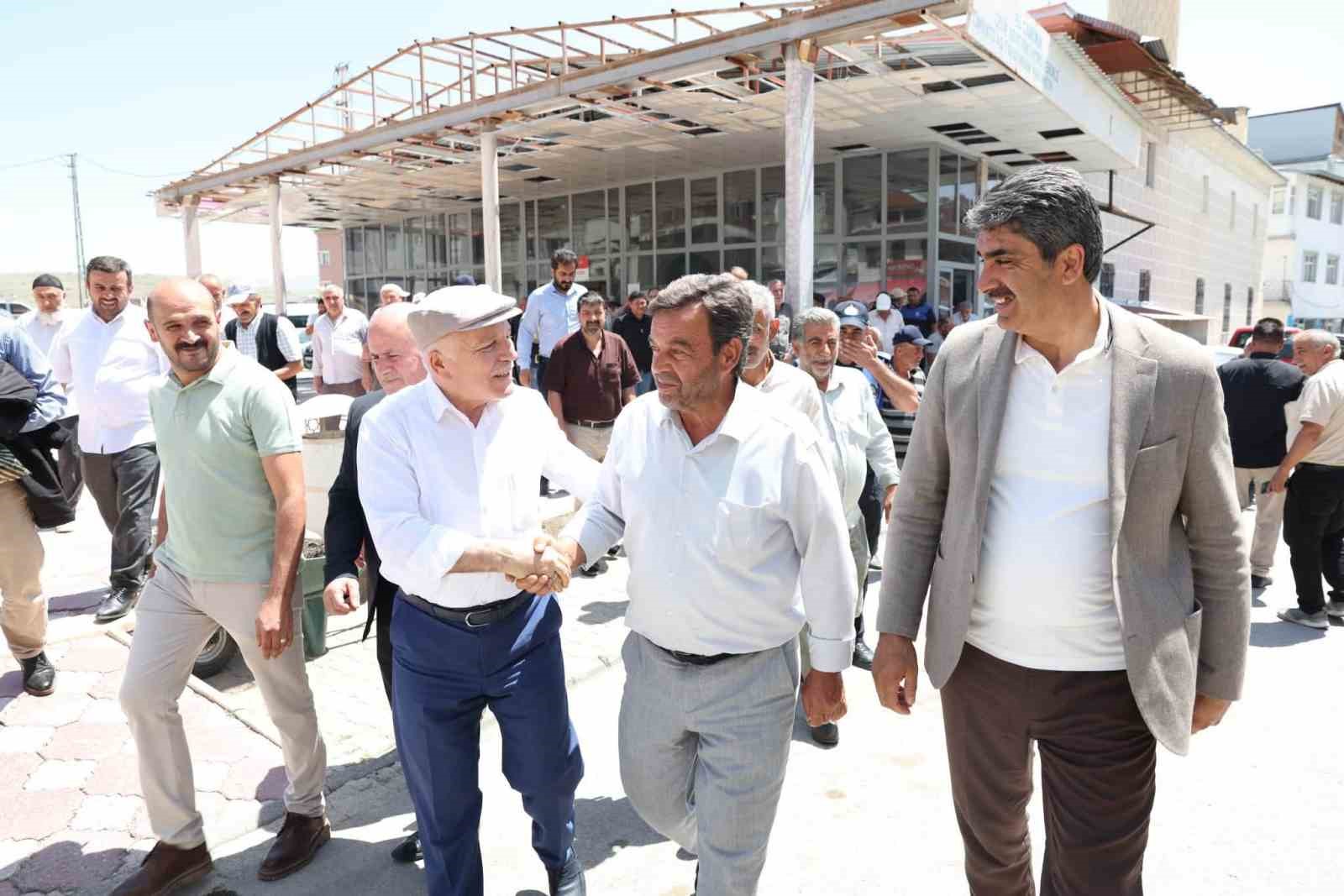 askale-de-kentsel-donusum-tam-gaz-baskan-sekmen-sahadaki-calismalari-denetledi
