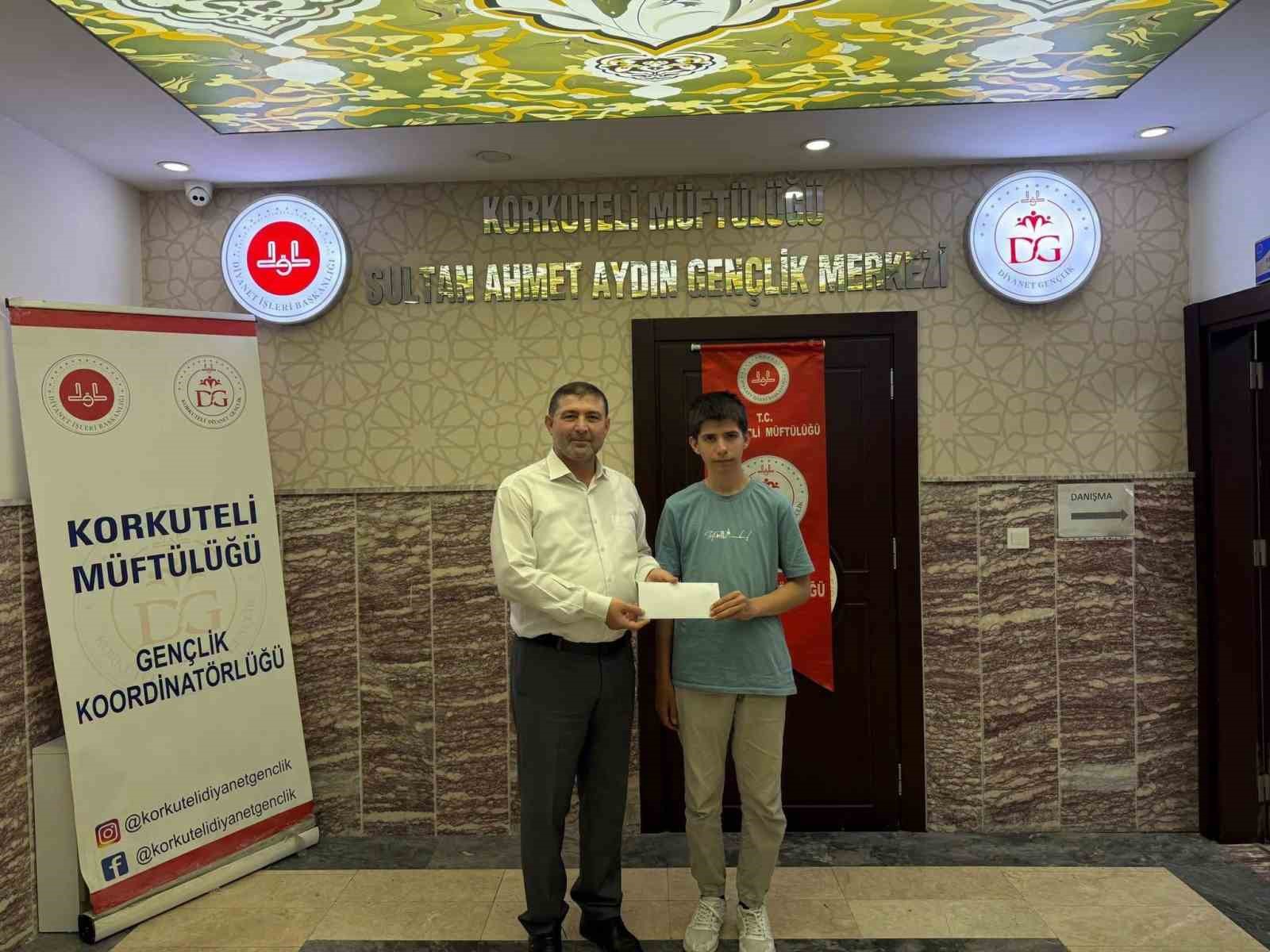 umre-odullu-genclik-bilgi-yarismasi-nin-il-birincisi-korkuteli-den