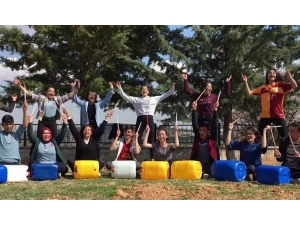 Öğretmenler ’Sıfır Atık’ Projesi İçin İşaret Diliyle Tüm Türkiye’ye Mesaj Verdi