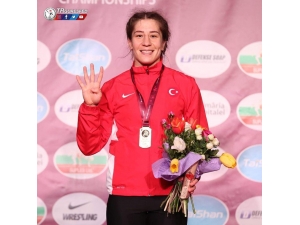 Romanya’da Minderde Türkiye Rüzgarı