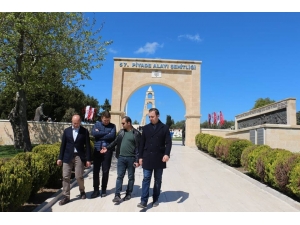 Dumlupınar Ve Altıntaş Kaymakamlarının Çanakkale Ziyareti