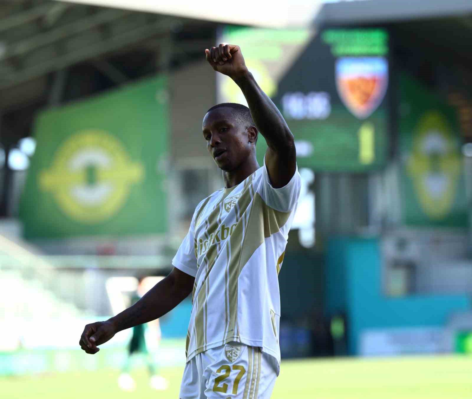 daniel-moreno-gol-perdesini-araladi