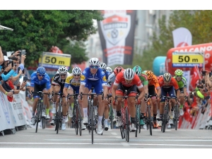 Tur’un Teknoloji Ve İletişim Sponsoru Turkcell Oldu