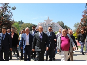 Bakan Çavuşoğlu’ndan Belediye Ziyaretleri