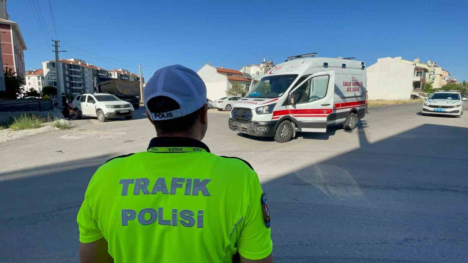 karaman-da-ambulansin-karistigi-kaza-ucuz-atlatildi
