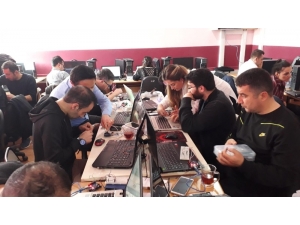 Alaçam’da Robotik Kodlama Ve Tasarım Mühendisliği Eğitimi