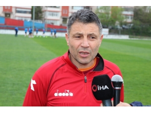 İlhan Özer: “Çok Kolay Teslim Oluyoruz”