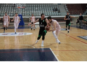 Türkiye Basketbol Ligi: Semt77 Yalova Belediyespor: 80 - Düzce Belediye: 91