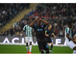 Spor Toto Süper Lig: Bursaspor: 0 - Trabzonspor: 0 (İlk Yarı)