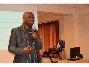 İngilizce Öğretiminde Güncel Yöntemler Ve Yaklaşımlar Tartışıldı