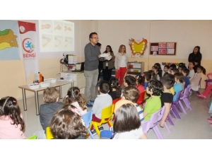 Burhaniye’de Minik Öğrencilere Hijyen Eğitimi