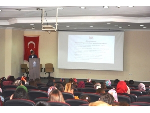 Kütahya’da Müdür Ve Öğretmenler İle Diyabetli Çocuk Velilerine Diyabet Eğitimi