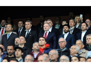 Spor Toto Süper Lig: Beşiktaş: 0 - Medipol Başakşehir: 0 (Maç Devam Ediyor)