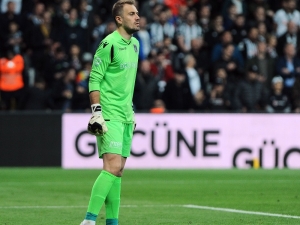 Spor Toto Süper Lig: Beşiktaş: 2 - Medipol Başakşehir: 1 (Maç Sonucu)